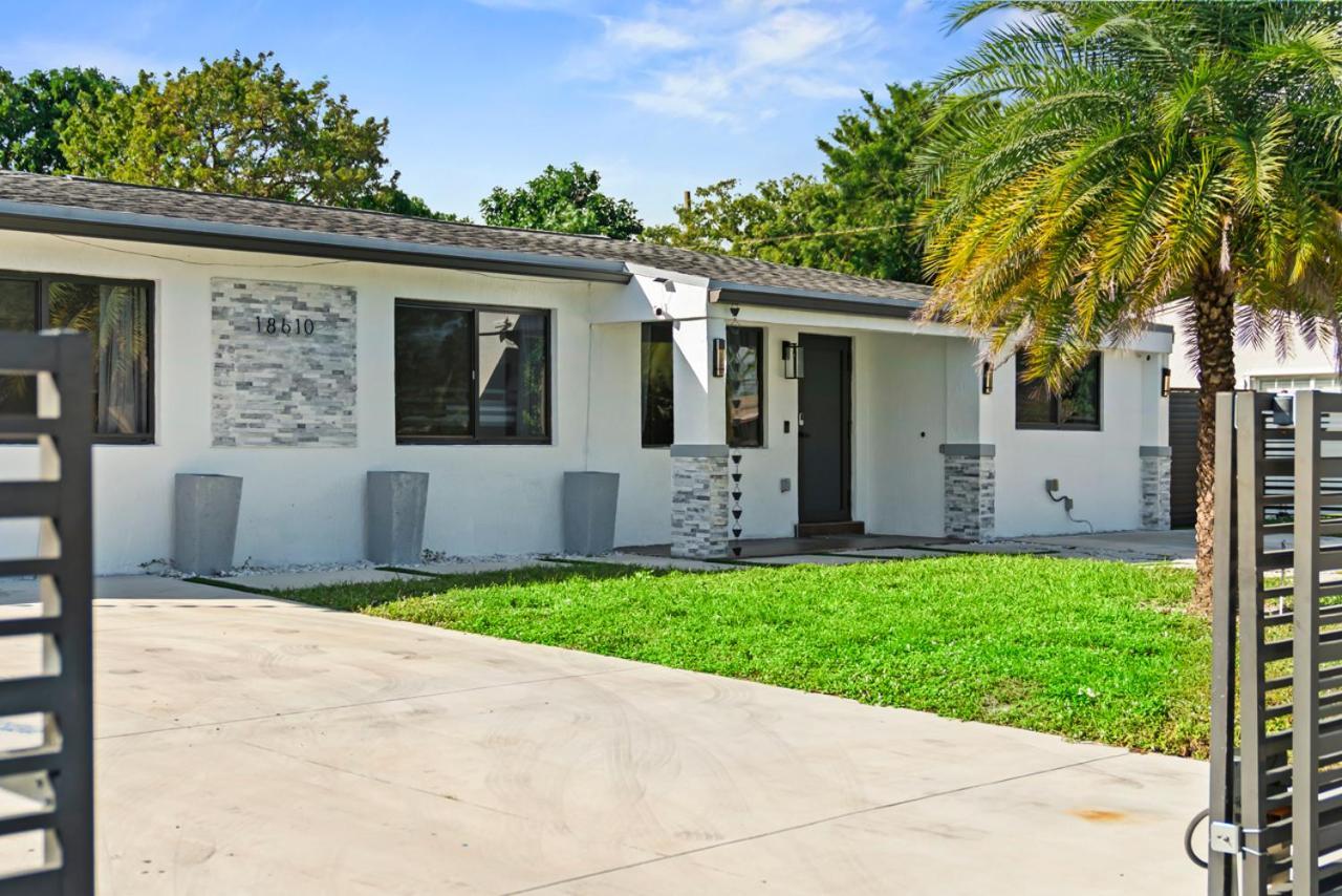 Luxury Getaway With Retreat Heated Pool And Jacuzzi L31 Villa Miami Exterior photo